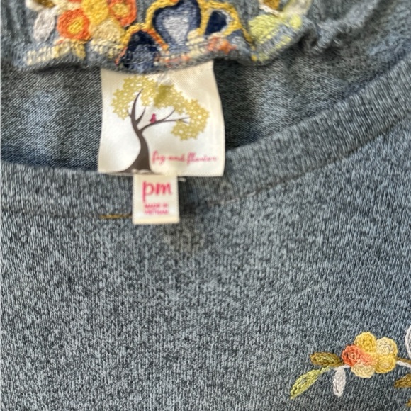 Fig and Flower blue side  front tie blouse with floral embroidery - Picture 2 of 5